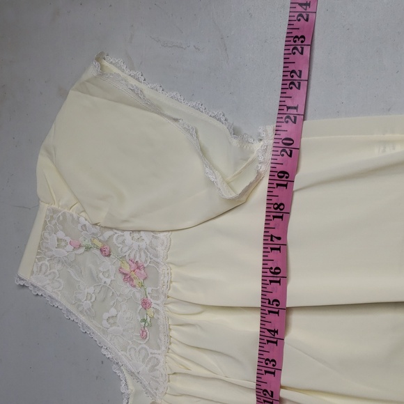 Vintage Shadowline Floral Embroidered Lacey Nylon Night Gown Dress Size M Yellow - Picture 9 of 14